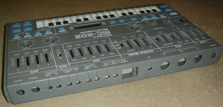 Roland MC-202 Rack - cykong.com